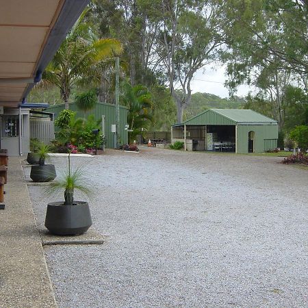 Greenacres Motel / Van ParkBenaraby エクステリア 写真